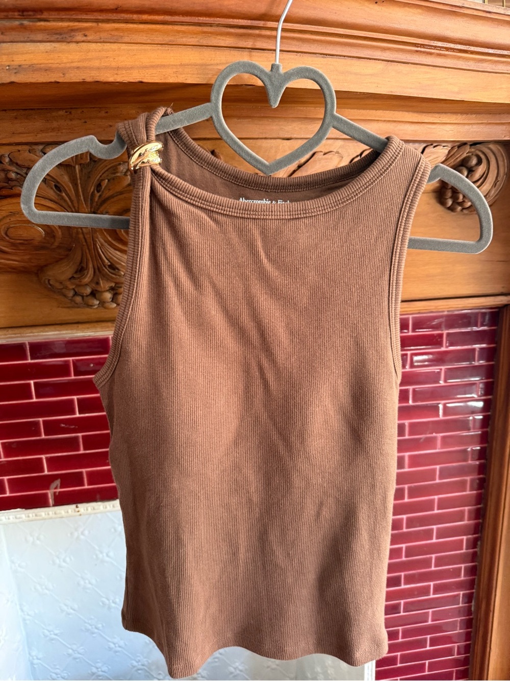 Abercrombie & Fitch Women's Bra-Free Chocolate Brown Ribbed Tank